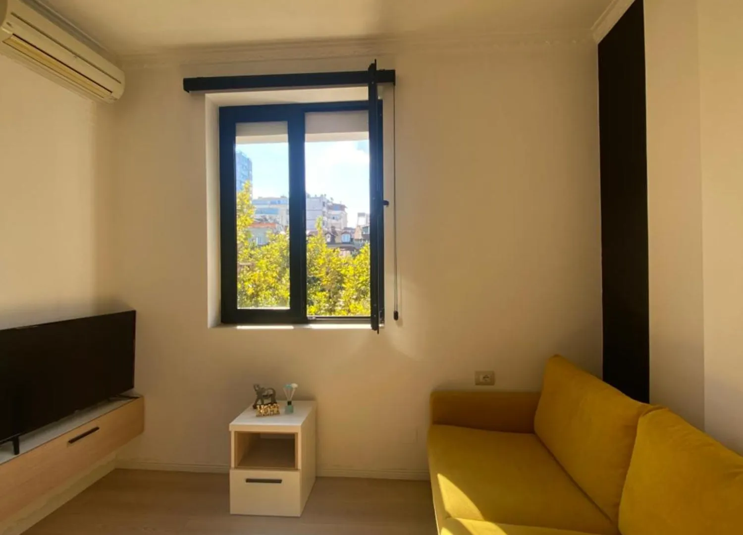 Cozycomfy Studio Τίρανα